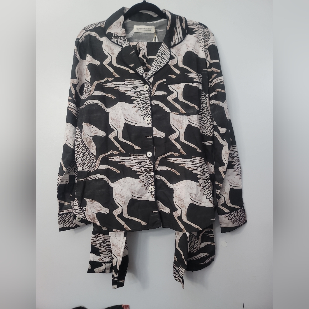 Desmond & Dempsey Pegasus Woven Long Button-Front Pajama — image 3 of 8